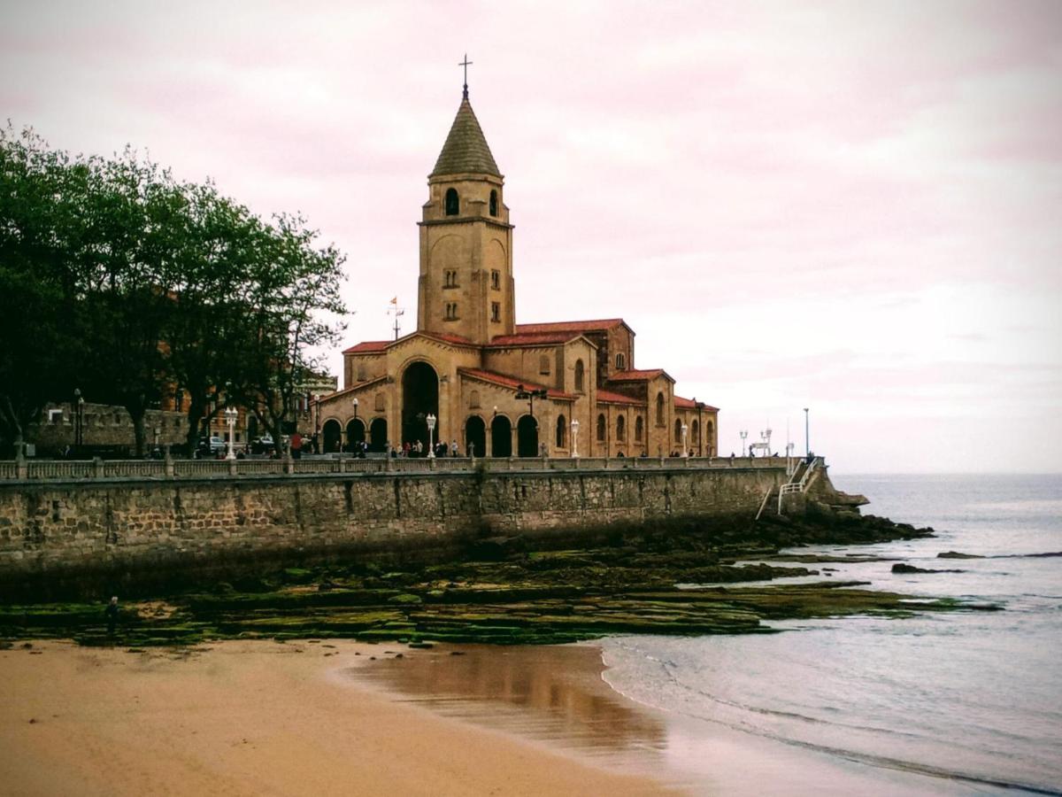 Les Casetes De San Lorenzo Gijon Exterior photo